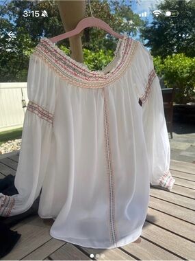 White House Black Market White Peasant Blouse with Multicolor Embroidery